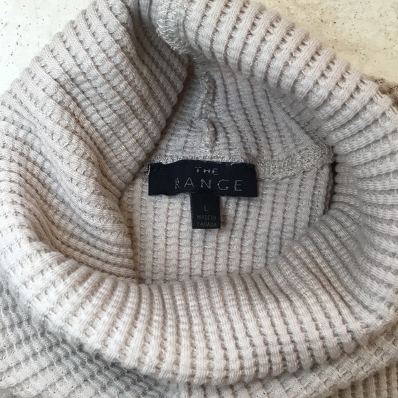 The Range Stark Jumbo Waffle Knit Cropped Turtleneck - Size Large - Picture 9 of 10